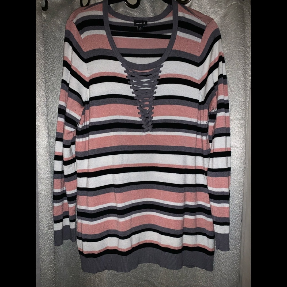Torrid size 2 gently worn